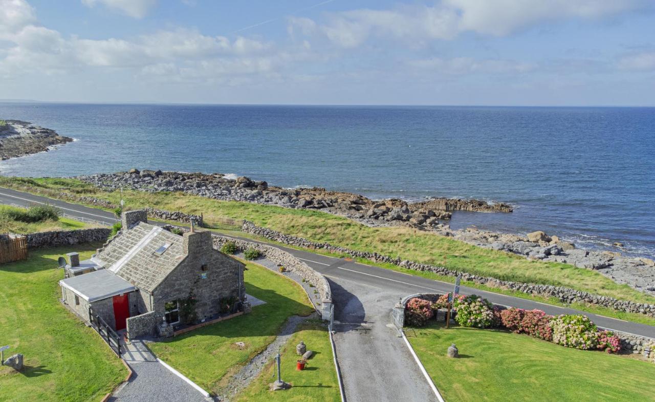 Villa Dolphin Watch Wild Atlantic Way Fanore Esterno foto