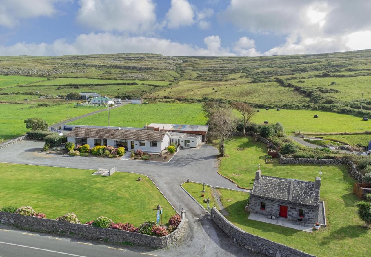 Villa Dolphin Watch Wild Atlantic Way Fanore Esterno foto